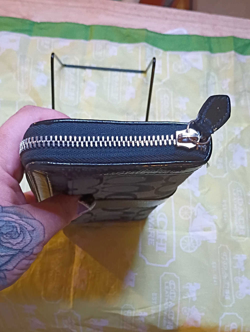 Coach Wallet - Picture 5 of 8